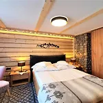 فندق مبيت وإفطار Eco Karpatia Ski&wellness 3*