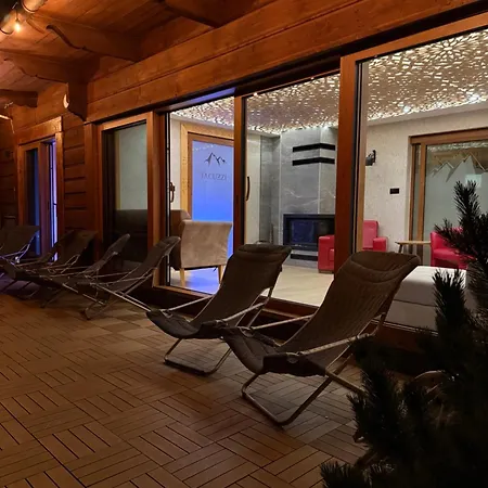 לינה וארוחת בוקר Eco Karpatia Ski&wellness 3*