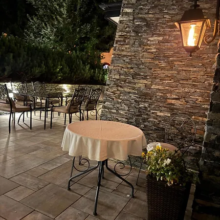 Eco Karpatia Ski&wellness Bed and Breakfast